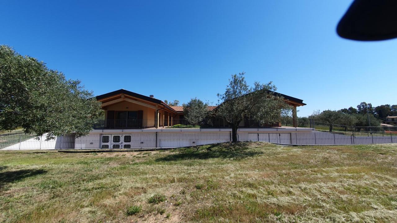 Agriturismo Corte Degli Ulivi Capoterra Bagian luar foto